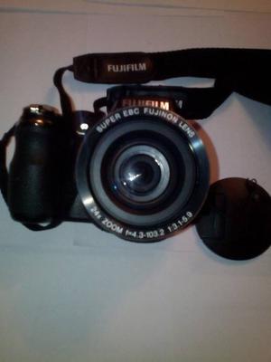 Camara Fotografica Semi Profesional Fujifilm 14 Megapixel