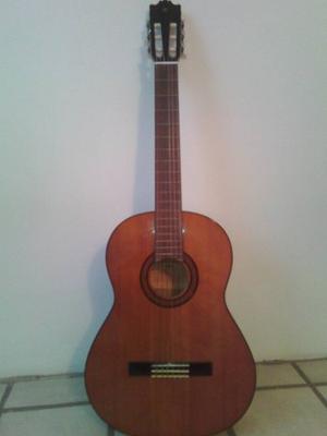 Guitarra Acústica Yamaha G-225