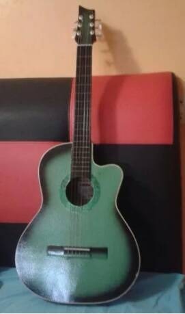 Guitarra Acustica