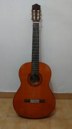 Guitarra C-40, Yamaha + Forro + Afinador