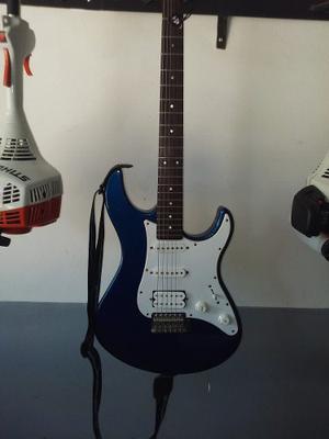Guitarra Electrica Yamaha C12