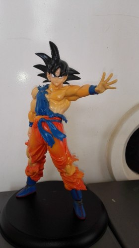 Figura Dragon Ball Z Goku 18cm