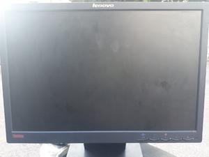 Monitor Lenovo 19'