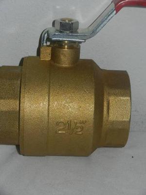 Llave De Paso 2 1/2 Marca Nito En Bronce 400 W0g