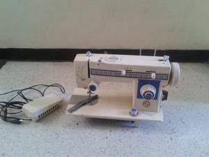 Maquina De Coser Singer Electronic Usada Toda De Metal