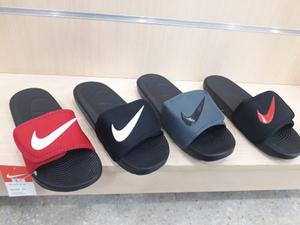 Chancletas 'cholas' Nike