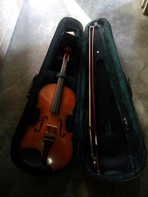 Violín 3/4 Con Su Estuche Duro,arco Y Perrubia