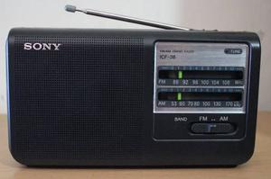 Radio Sony Fm/am 2 Band Modelo Icf-38 A Pila Y Electricidad