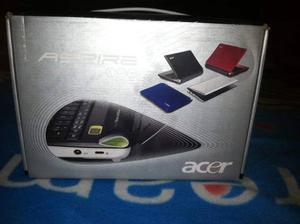 Mencha. Mini Laptop Acer One