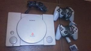 Play Station Made In Japon + Dos Controles+ 2 Memoriias