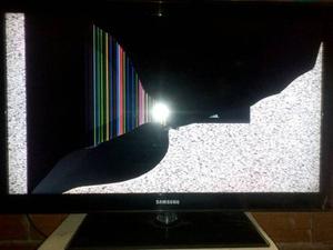 Vendo Televisor Lcd Samsung 42. Con La Pantalla Dañada.