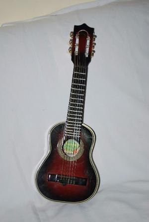 Guitarra Pequeña