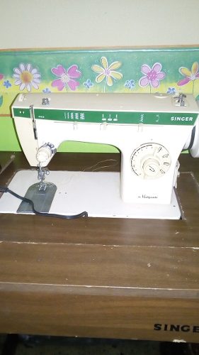 Maquina De Coser Singer