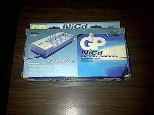 Cargador De Pilas Universal Nicd Ultra Rapido Marca Gp