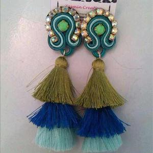 Zarcillos De Borlas Pompon Soutache