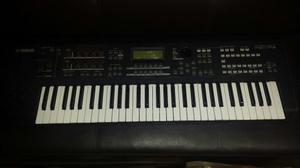 Teclado Yamaha Moxf 6