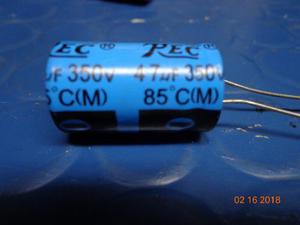 Condensador Electrolitico De 47uf/350 Voltios