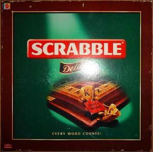 Scrabble Deluxe Tablero Movible Buen Estado