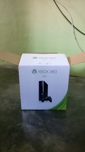 Xbox 360 Slim E Como Nuevo Poco Uso Sin Chip 2 Controles