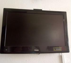 Vendo mi TV LCD 26 con su base