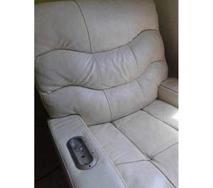 Mueble blanco Reclinable con Sistema de Sonido