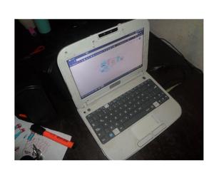 se vende mini laptop