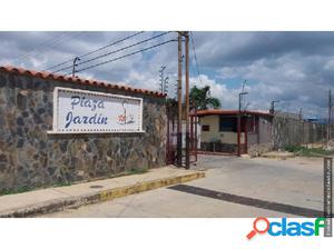 casa en venta en plaza jardín Cabudare 18-1808