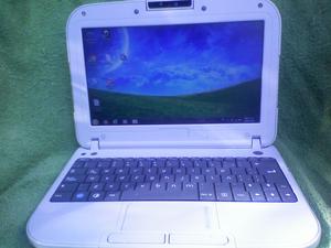 mini laptop con cargador