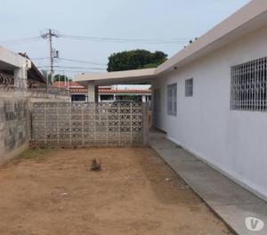 HERMOSA CASA EN VENTA EN LA URBANIZACION EL PILAR