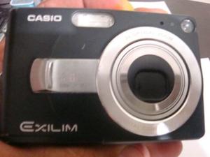 Vendo Camara Casio Exilim 4.0 Mega Pixels Para Repuesto