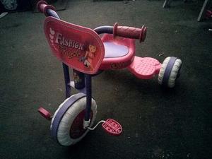 2 Triciclos Infantiles