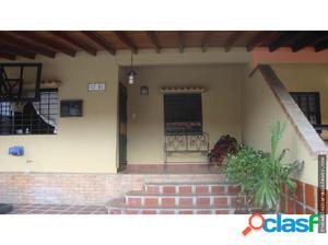 Acogedora Casa en Venta en la Mora Cabudare