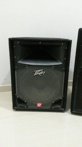 Combo Cornertas Cerwin Vega & Peavey