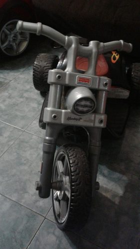 Moto Eléctrica Fisher Price Para Niño Modelo Harley