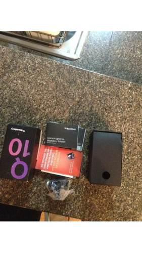 Caja Blackberry Q10