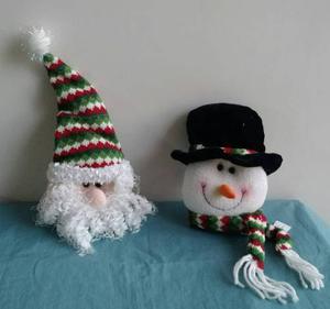 Peluche Cara De Santa Y Muñeco De Nieve. Set De 2