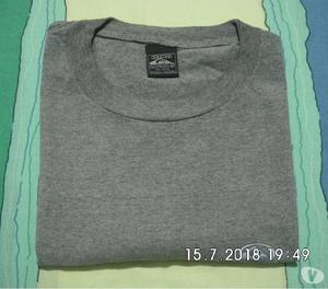 VENDO FRANELA DE CABALLERO MARCA QUICKSILVER TALLA M