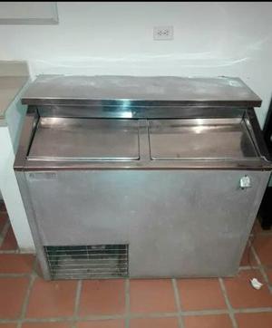 Caba Enfriadora De 2 Tapa Tipo Cervecera