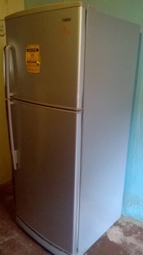 Nevera Refrigerador Y Congelador 2 Puertas