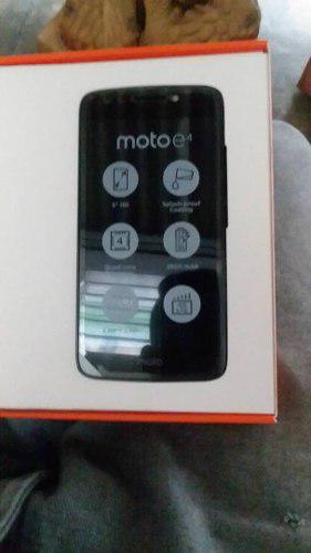 Telefono Motorola E4