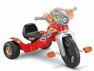 Montable Triciclo Fisher Price Hotwheels Con Luces Y Sonidos