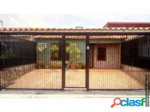 Se Vende Comoda Casa en Cabudare 18-5950