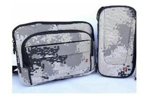 Bolso Y Organizador Camuflado Victorinox