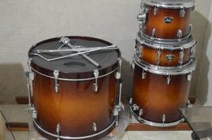 Bateria Yamaha - Tour Custom 100% Maple, Poco Uso