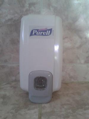 Dispensador De Gel Antibacterial Marca Purell Y Marca Gojo