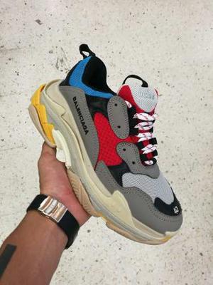 Zapatos Balenciaga Triple S