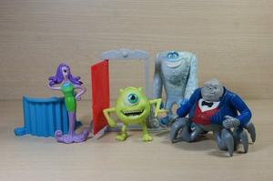 Set 4 Figuras Y Puerta Monster Inc De Disney Pixar