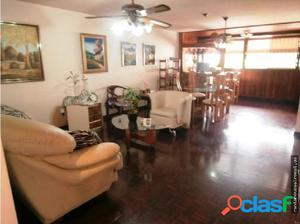 Apartamento en Caracas - CnasBelloMonte 17-12870