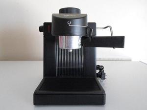 Cafetera Express Oster Modelo 3216 (30 Trumps)