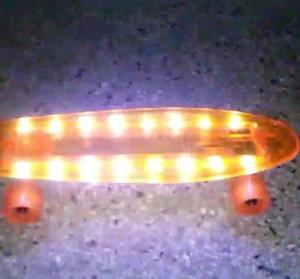 Patineta Con Luces Led Sky Tipo Penny